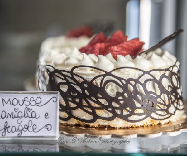 Torta semifreddo su richeista saint honore pasticceria fratelli d'antonio terni