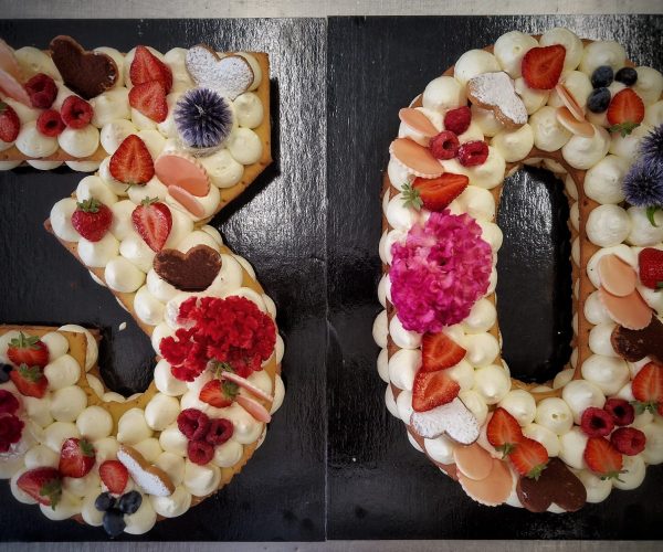 torta personalizzata per 30 compleanno pasticceria fratelli d'antonio terni